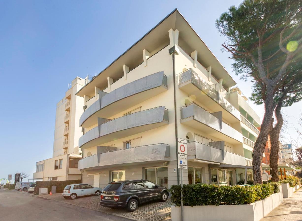 Residence Marittimo Riccione Exterior foto